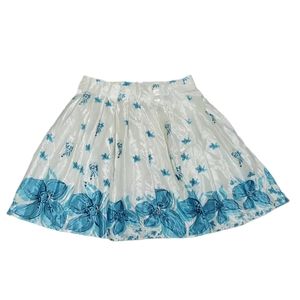 💥50% sale💥 Connection 18 blue and white floral silky skirt #R60
